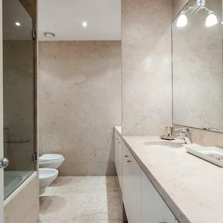 Flh Chiado Design Flat Appartamento Lisbona